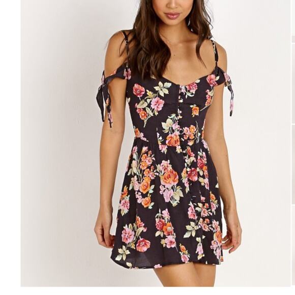 NWT Flynn Skye Bodhi Floral Button Front Mini Dress XS - Picture 6 of 6